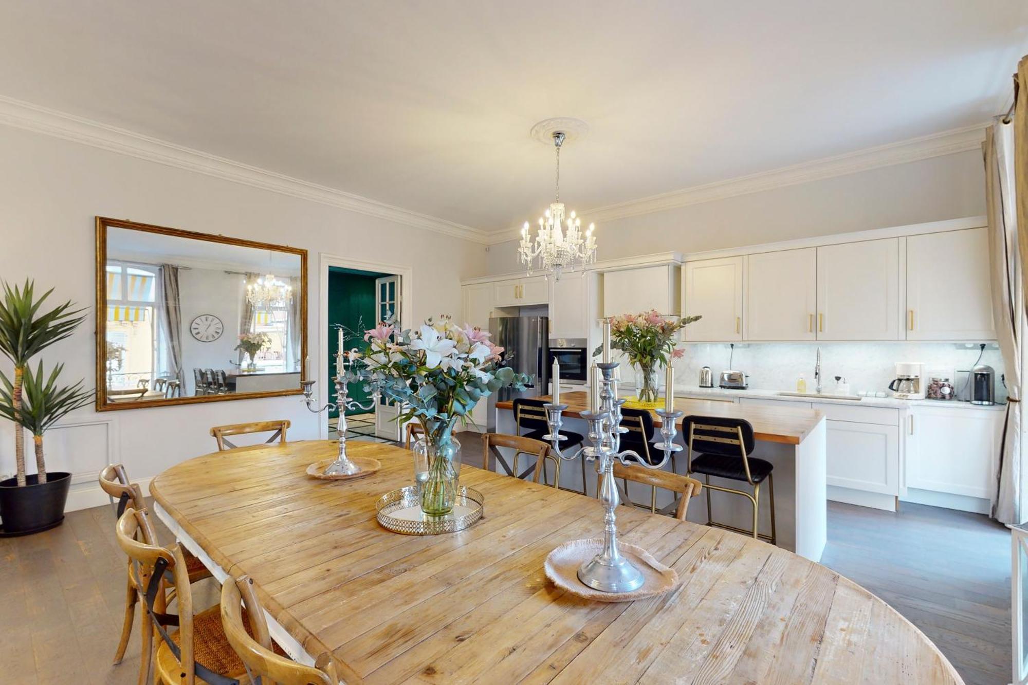 Silver Five Stars House * Niza